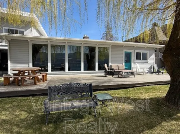 16370 Carrs Landing Rd, Lake Country, BC