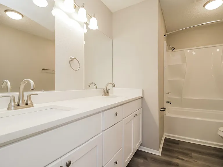 472 Amethyst Way — Photo 11
