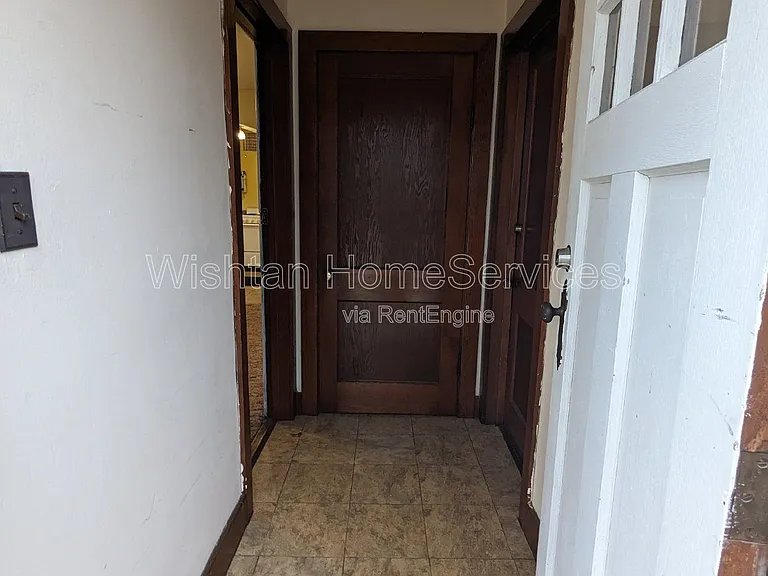 410 N Monroe St #N — Photo 9