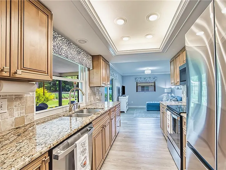 4332 Beechwood Lake Dr — Photo 6