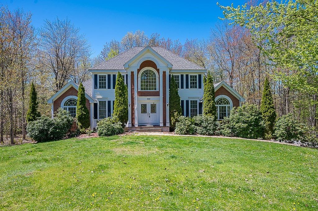 969 Franklin Rd, Fitchburg, MA 01420 Zillow