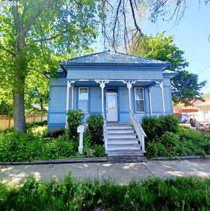 1306 10th St, La Grande, OR, 97850