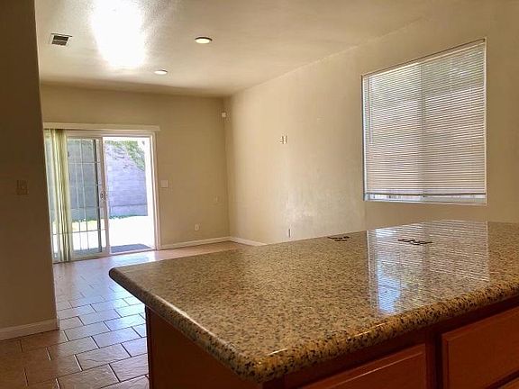 5th image of 22759 Fuller Ave
