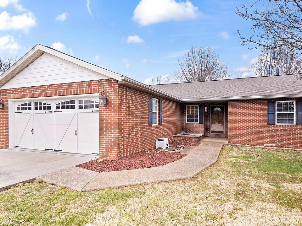 1st image of 734 W Donder Ln