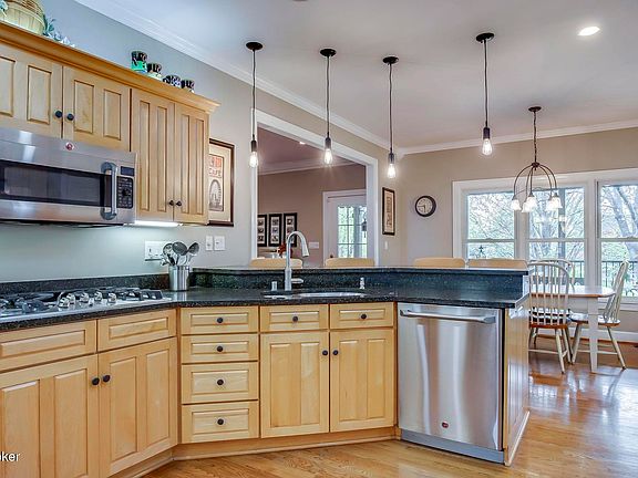 5th image of 3116 Ridgemoor Ct