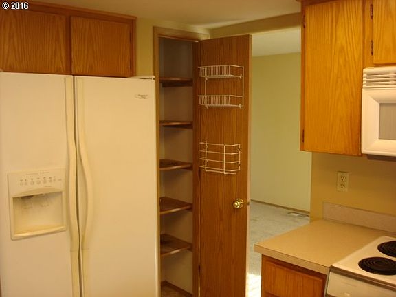 5th image of 10801 NE 79th Cir