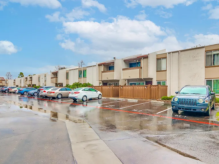 3549 Castle Glen Dr #118 — Photo 32