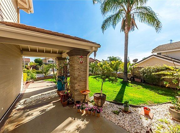 5th image of 24374 Sunnycrest Ct