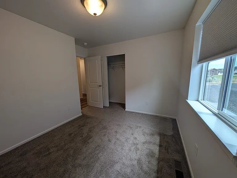 3411 Glacier Dr — Photo 11