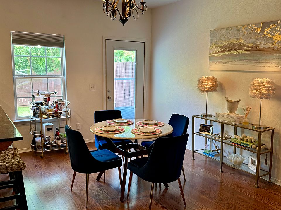 1st image of 3508 SW Deerfield Blvd #1