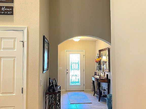Foyer Entry to Kitchen