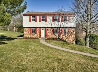 5098 Lakewood Dr, Gibsonia, PA 15044