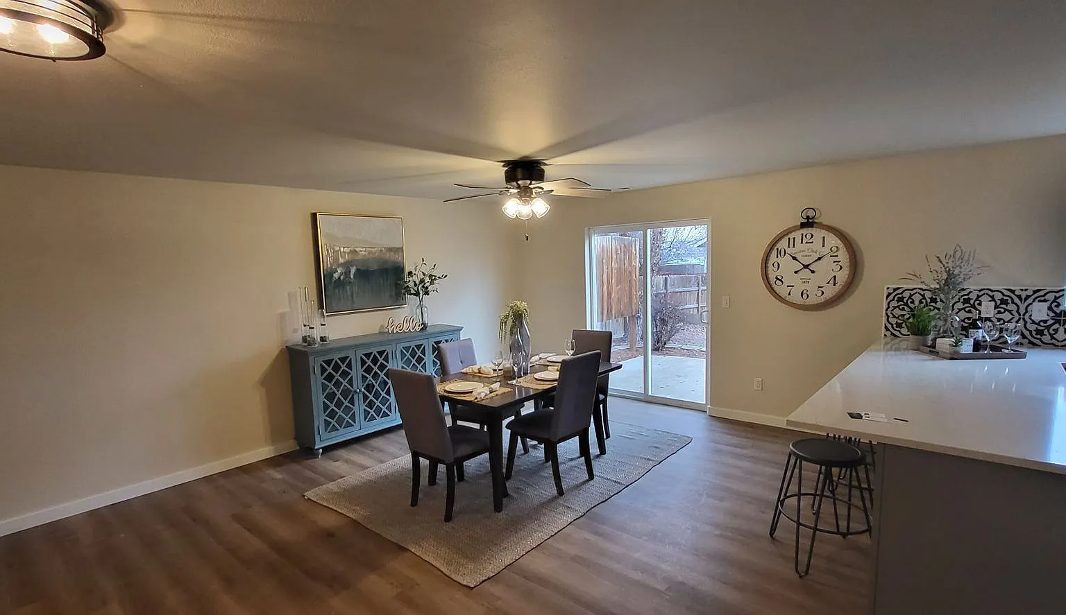 4 Bed 2.5 Bath - Fenced-Corner Lot — Photo 4