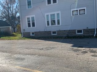 403 E 5th St, Sterling, IL 61081