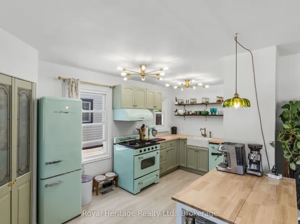 31 Caroline St, Pt Hope, ON L1A 1Y6