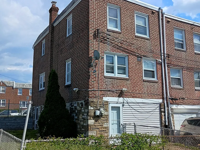6114 Reach St — Photo 16