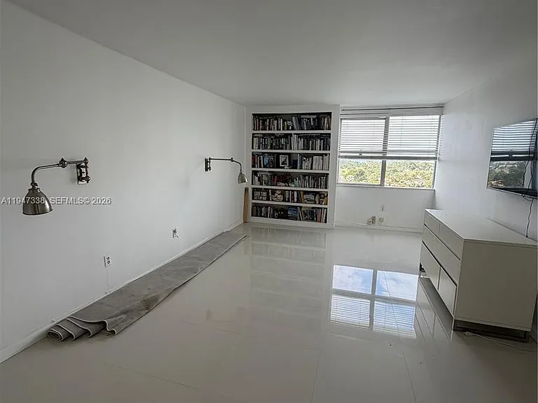 5750 Collins Ave #10F — Photo 8