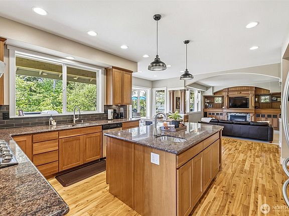 5th image of 4501 Dove Court