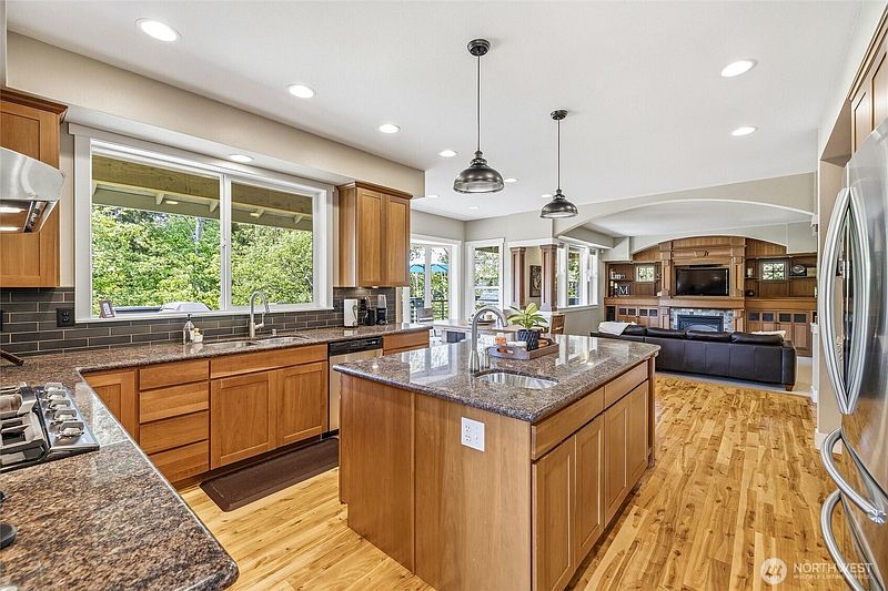 5th image of 4501 Dove Court