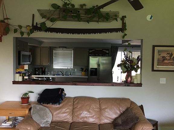 4th image of 1406 Larkspur Ln
