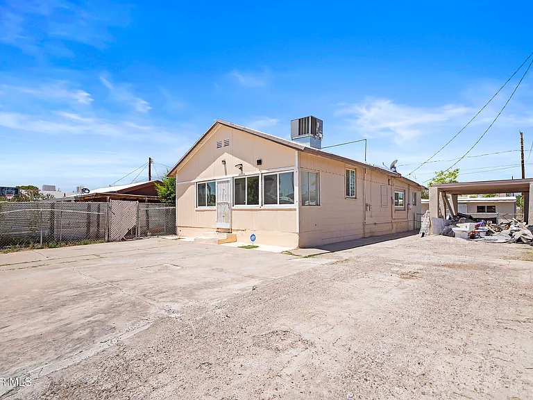 209 N Seville Dr #A — Photo 7