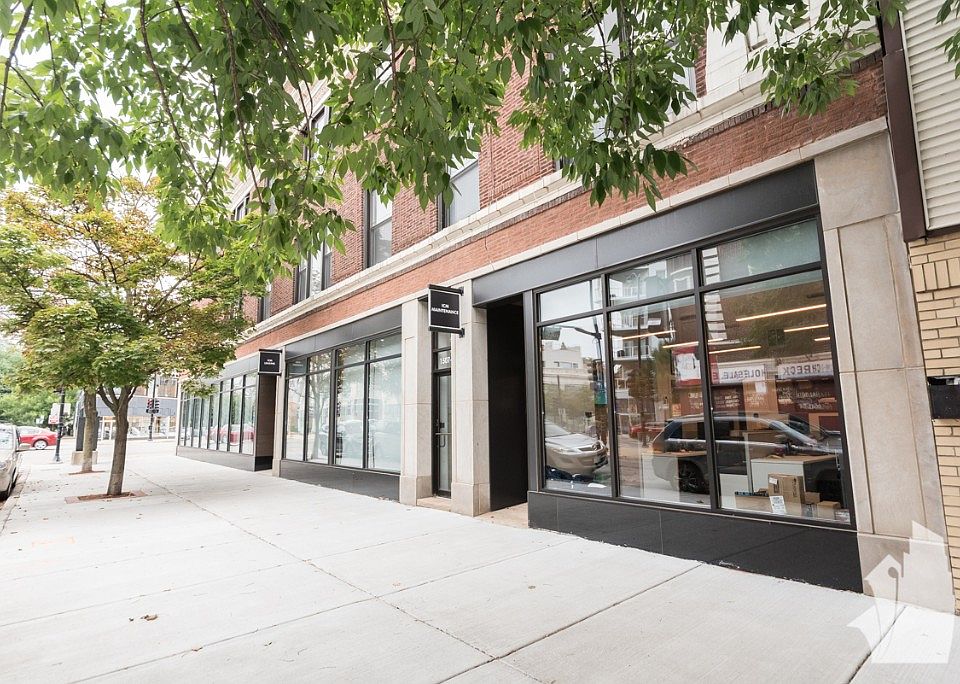 1st image of 1509 W Barry Ave #15072
