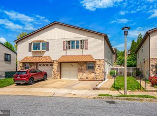 9109 Diplomat Pl, Philadelphia, PA 19115