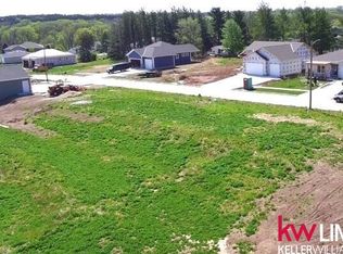 1040 Evergreen Rd, Bennet, NE 68317