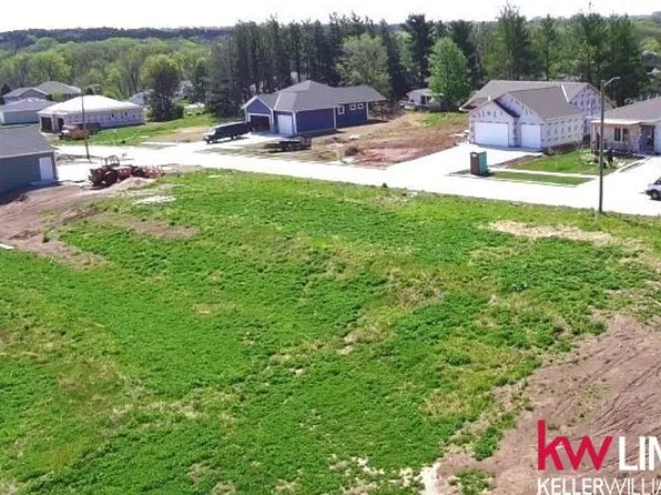1040 Evergreen Rd, Bennet, NE 68317