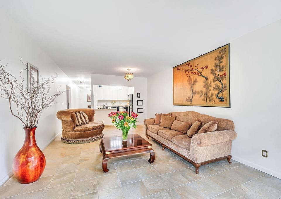 1st image of 590 Louisiana Avenue #1