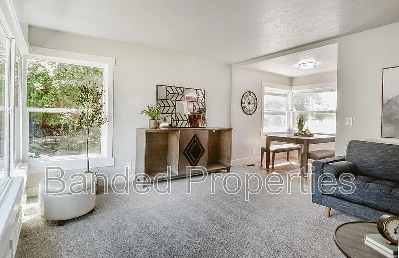 4 bed, 2.0 bath, 1500 sqft, $1,995 — Photo 4