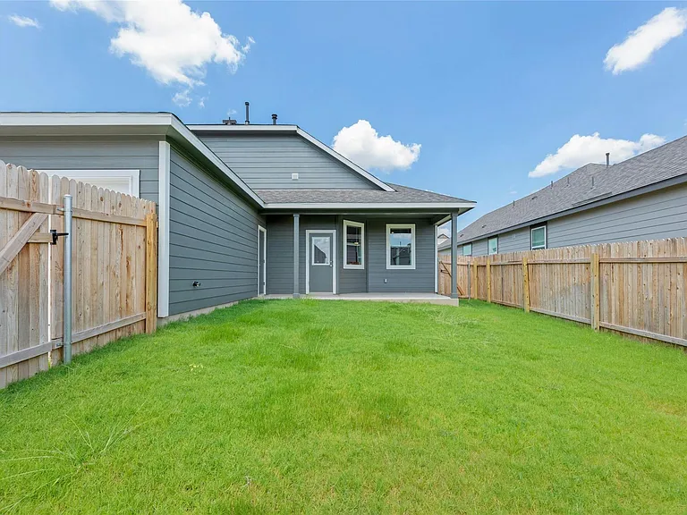 512 Clearlake Dr — Photo 35