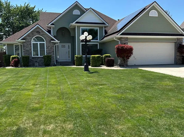 579 Oxford Dr, Wabash, IN 46992