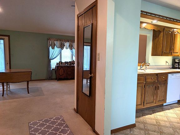 4th image of 109 Greenbriar Dr