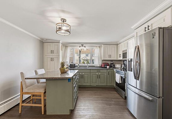 5th image of 32 Grove Street