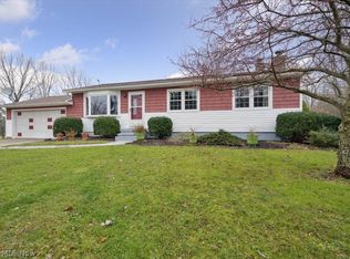 9685 Venus Dr, Chardon, OH 44024