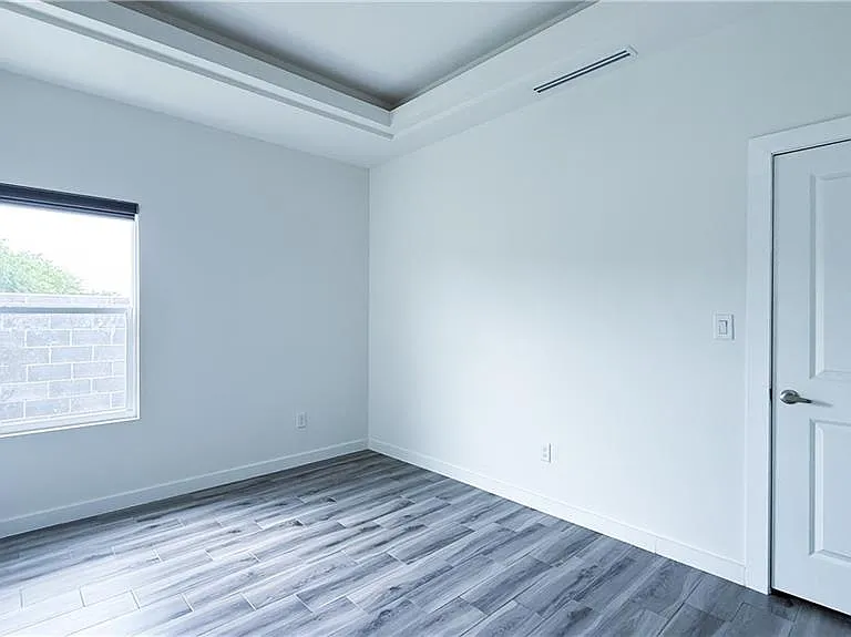 1201 E Iris Ave #6 — Photo 10