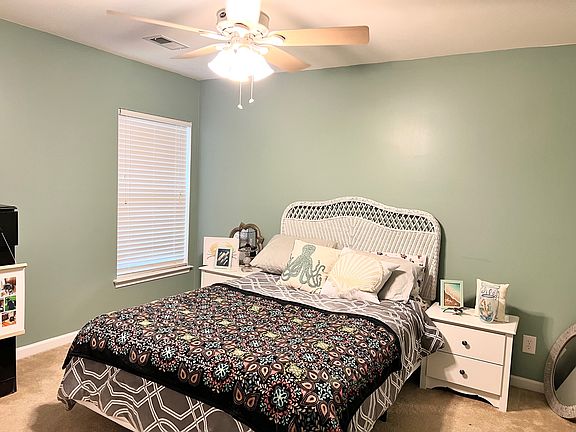 4th image of 725 Bonita Loop