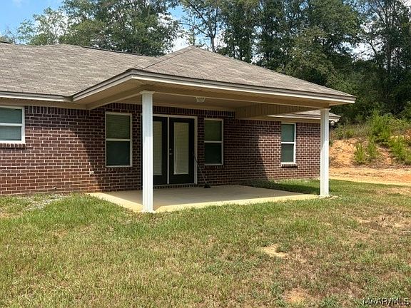 3rd image of 1169 River Falls Rd