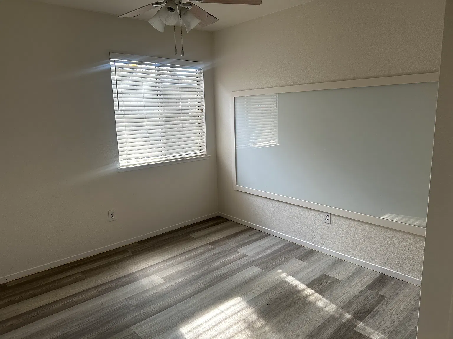 4 bed, 1652 sqft, $3,400 — Photo 3