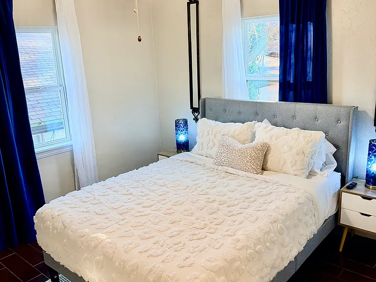 2315 N Gatewood Ave #2315 — Photo 7