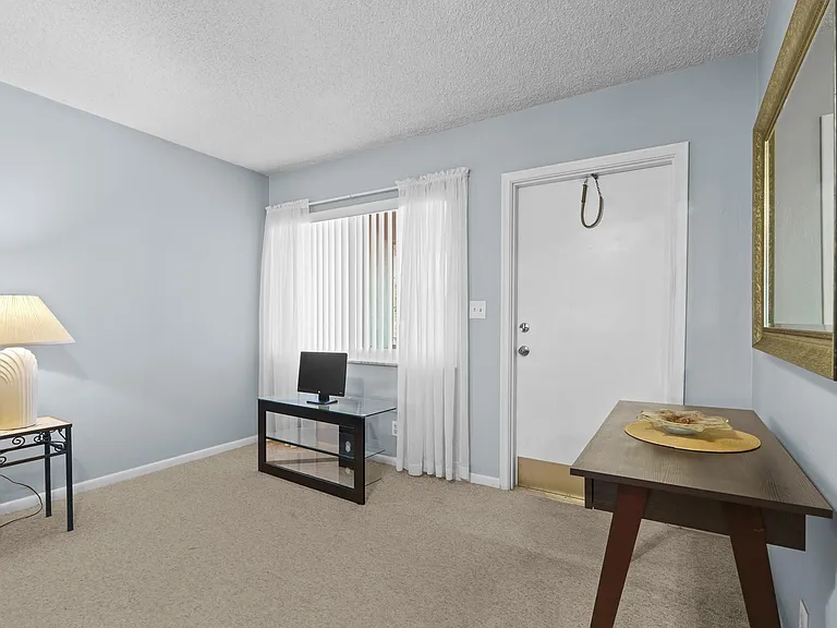 2100 NE 38th St #243 — Photo 28
