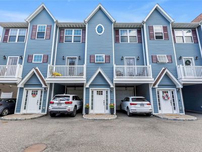 9 Hearthstone Court #9, Farmingdale, NY, 11735