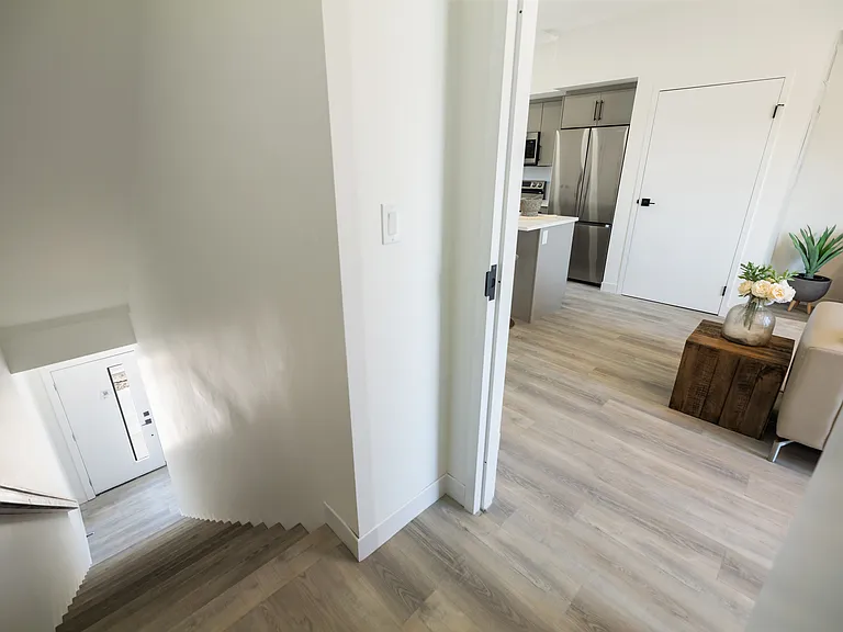 11 Merkel Manza Blvd — Photo 66