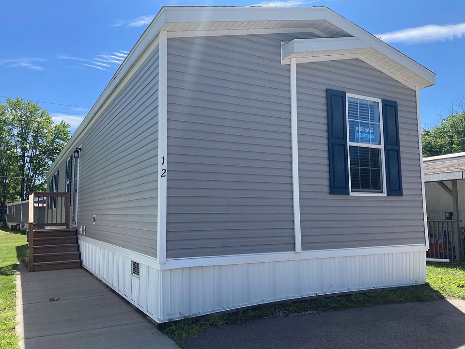 1st image of 12 Yorktowne Dr #12