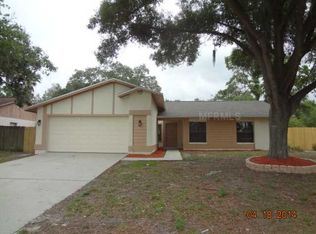 714 Bloomingfield Dr, Brandon, FL 33511