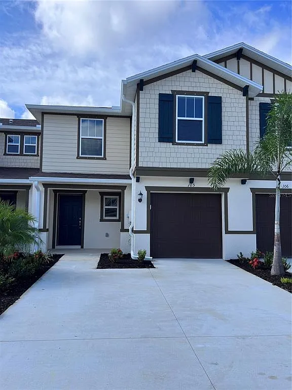 3 bed, 2.5 bath, 1583 sqft, $1,700 — Photo 2