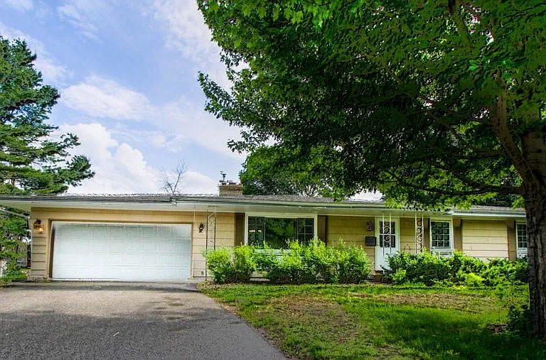 8613 Zenith Rd — Photo 1