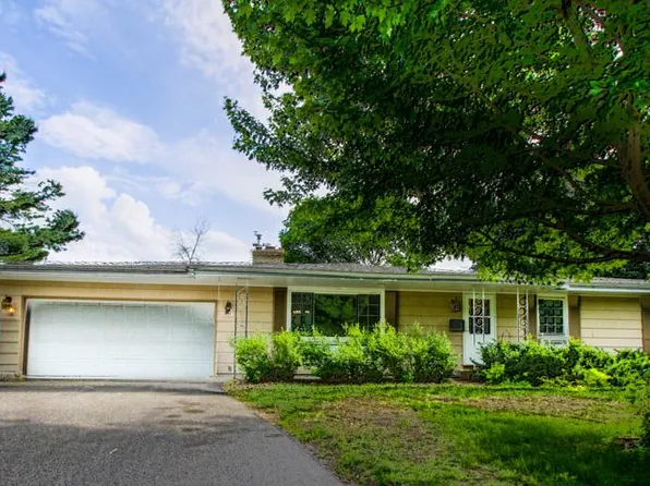 8613 Zenith Rd, Bloomington, MN 55431