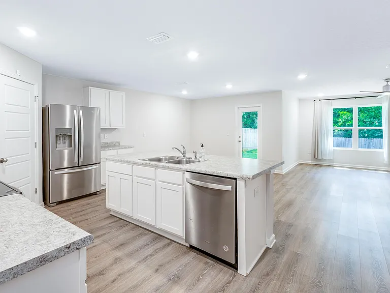 975 Lovebird Ct — Photo 11